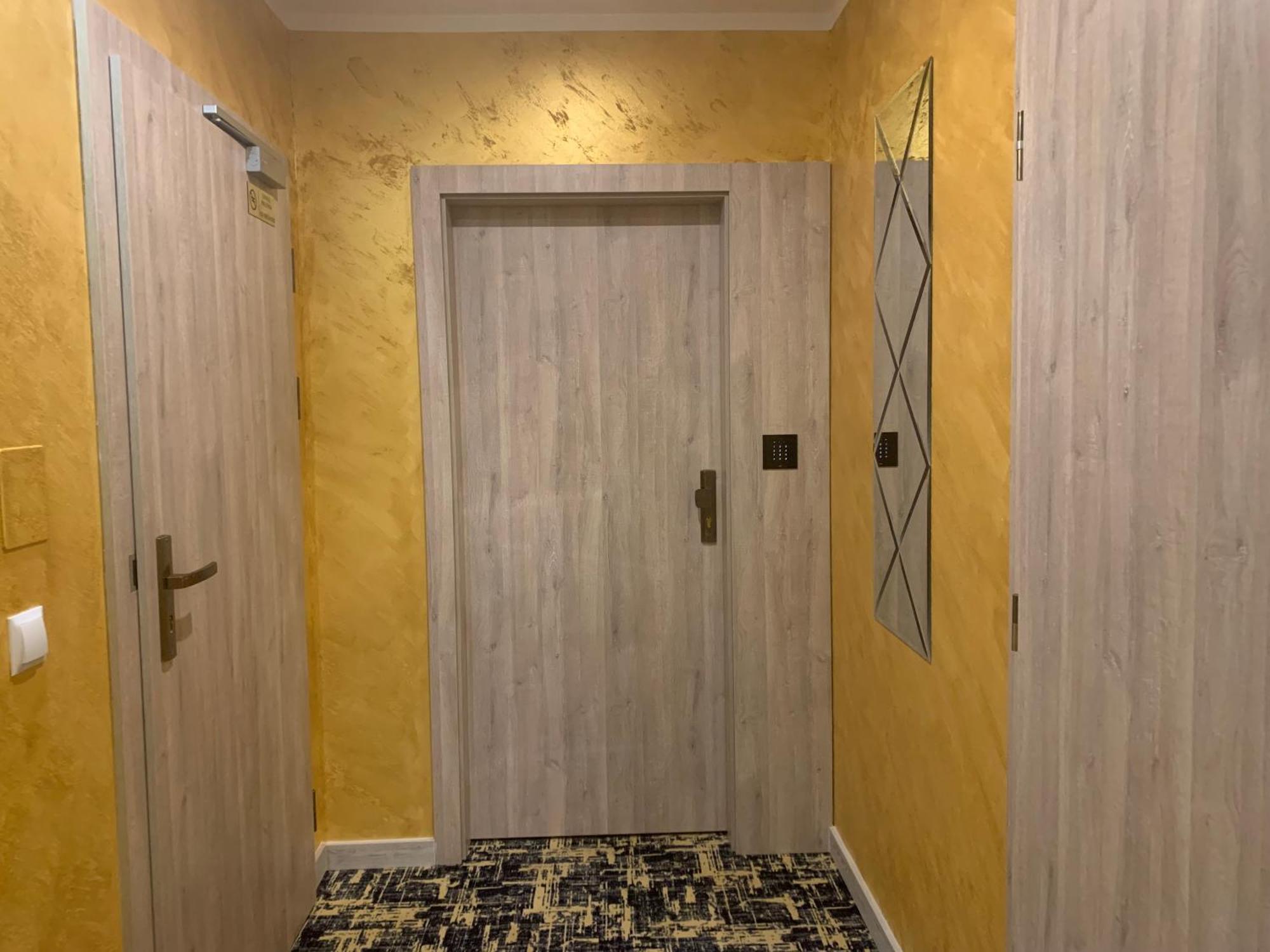 Aparthotel Piramida Boleslawiec  Habitación foto
